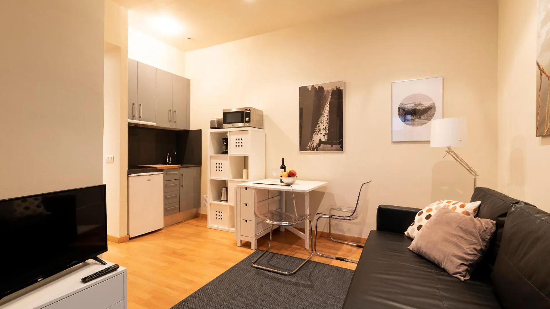 2762 - Ab Park Guell Apartment B-Ii Barcelona Spain